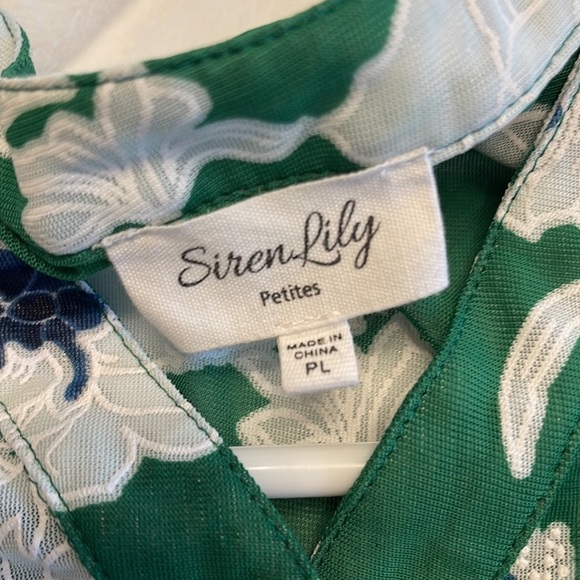 Siren Lily Women's Green Floral Sleeveless Button-Up Blouse Size PL – Petite Top - Picture 5 of 7